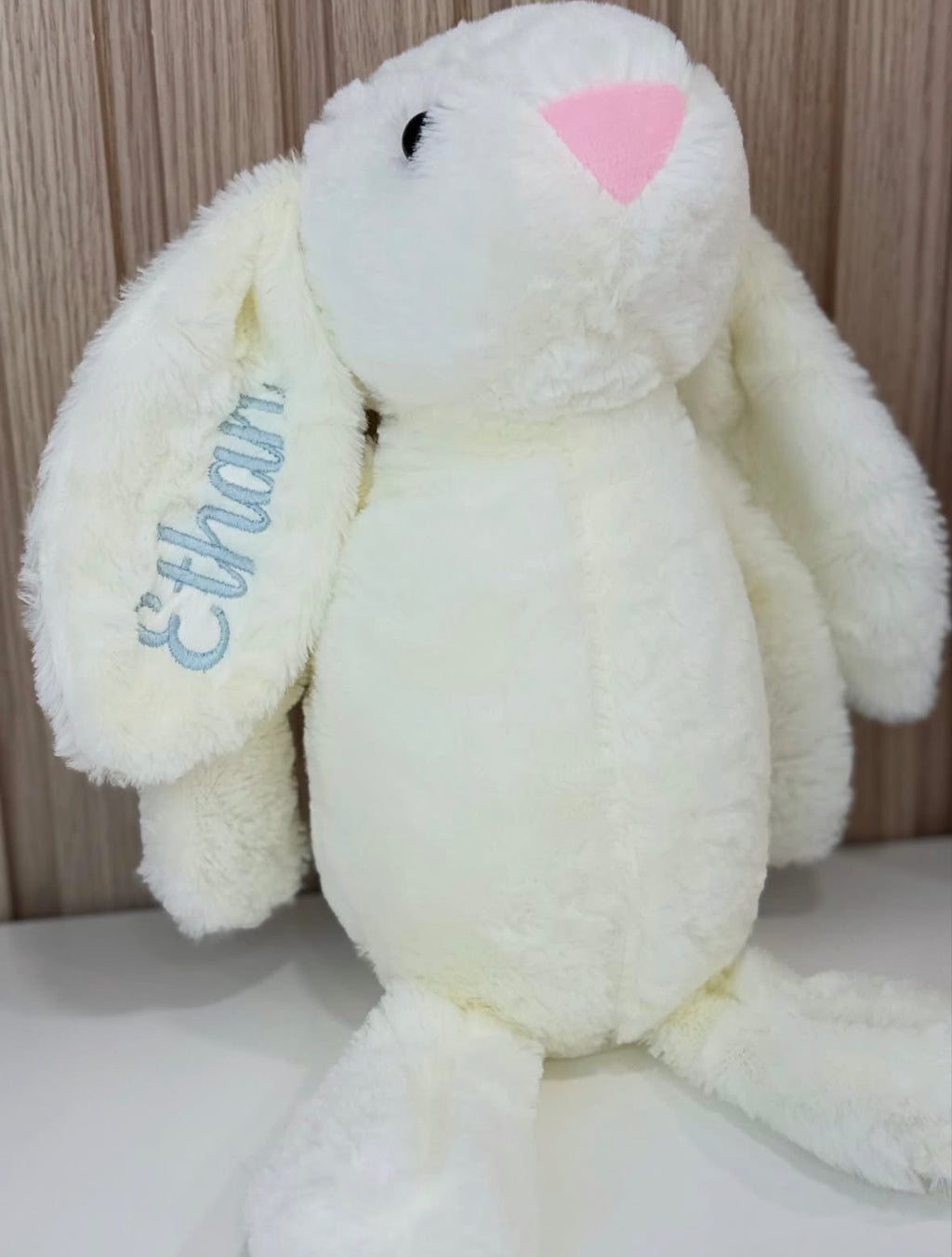 Personalized Bunny – Conejito Bordado con Nombre