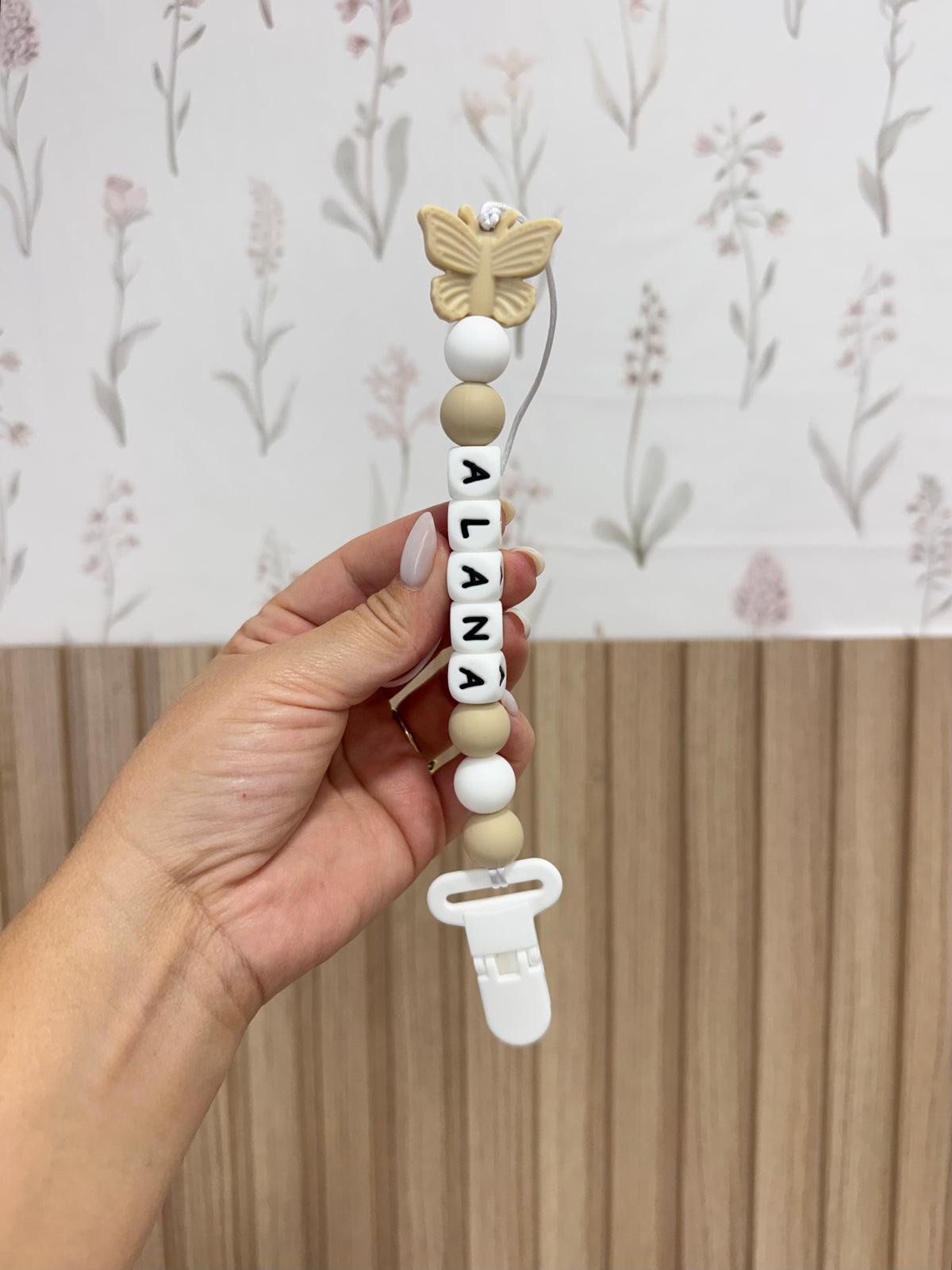 Girls Costum Pacifier Clip