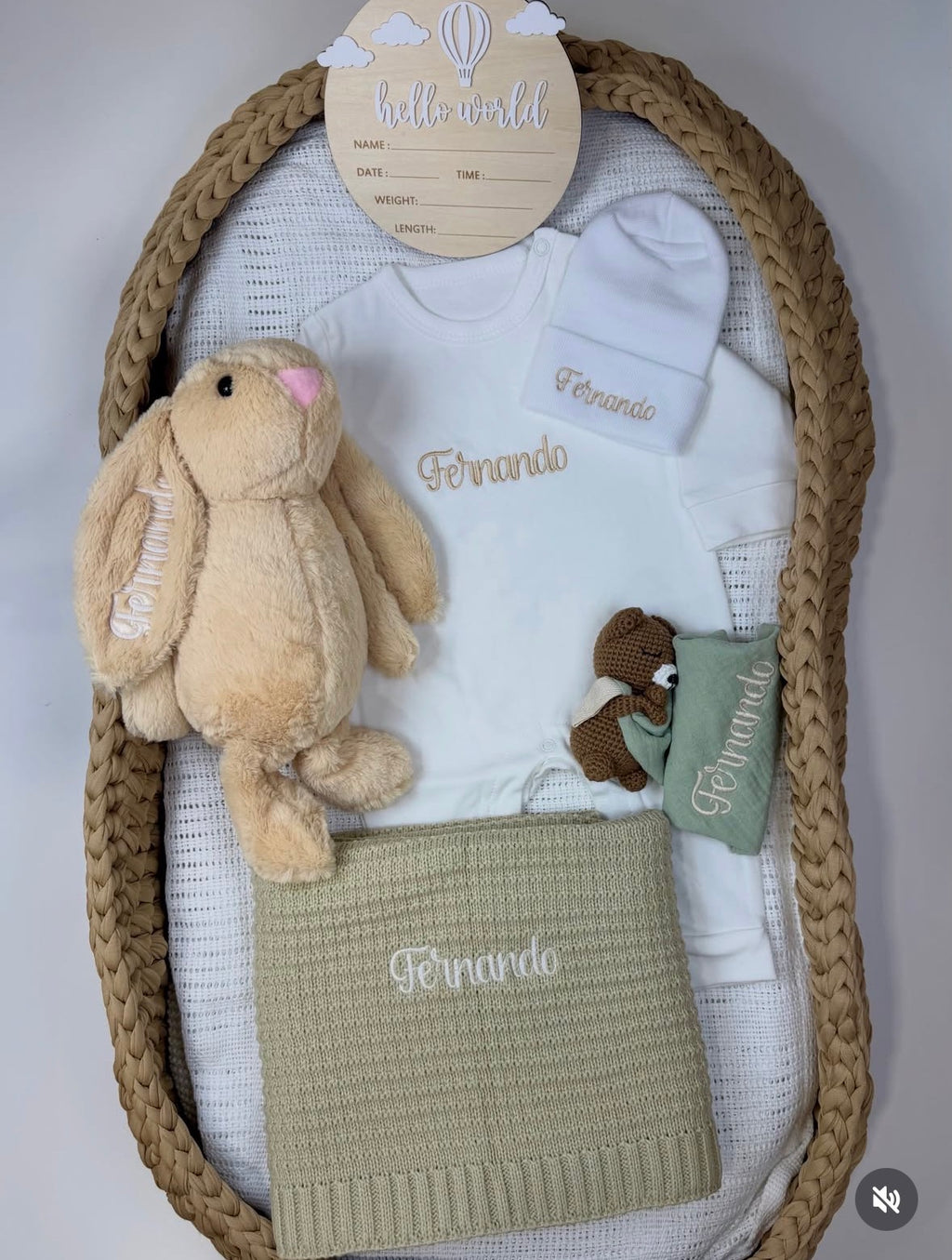 Personalized Bunny – Conejito Bordado con Nombre